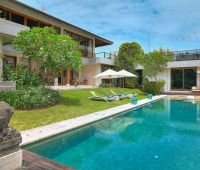 Villa Aiko, Pool and Garden