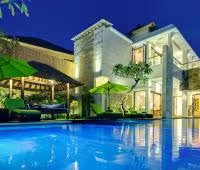 Вилла LuWih, Вилла в ночное время