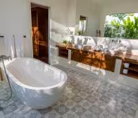 Villa Marang, Guest Bathroom