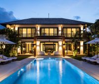 Вилла Gendang, Вилла в ночное время